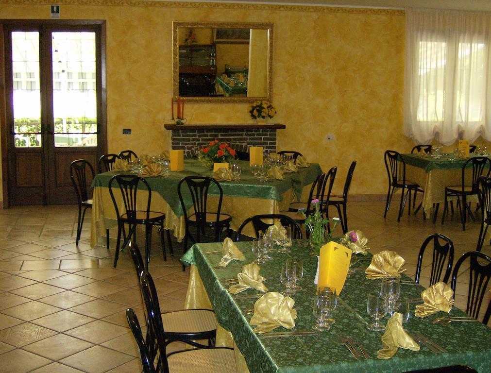 Hotel Zi Marianna Pertosa Екстериор снимка