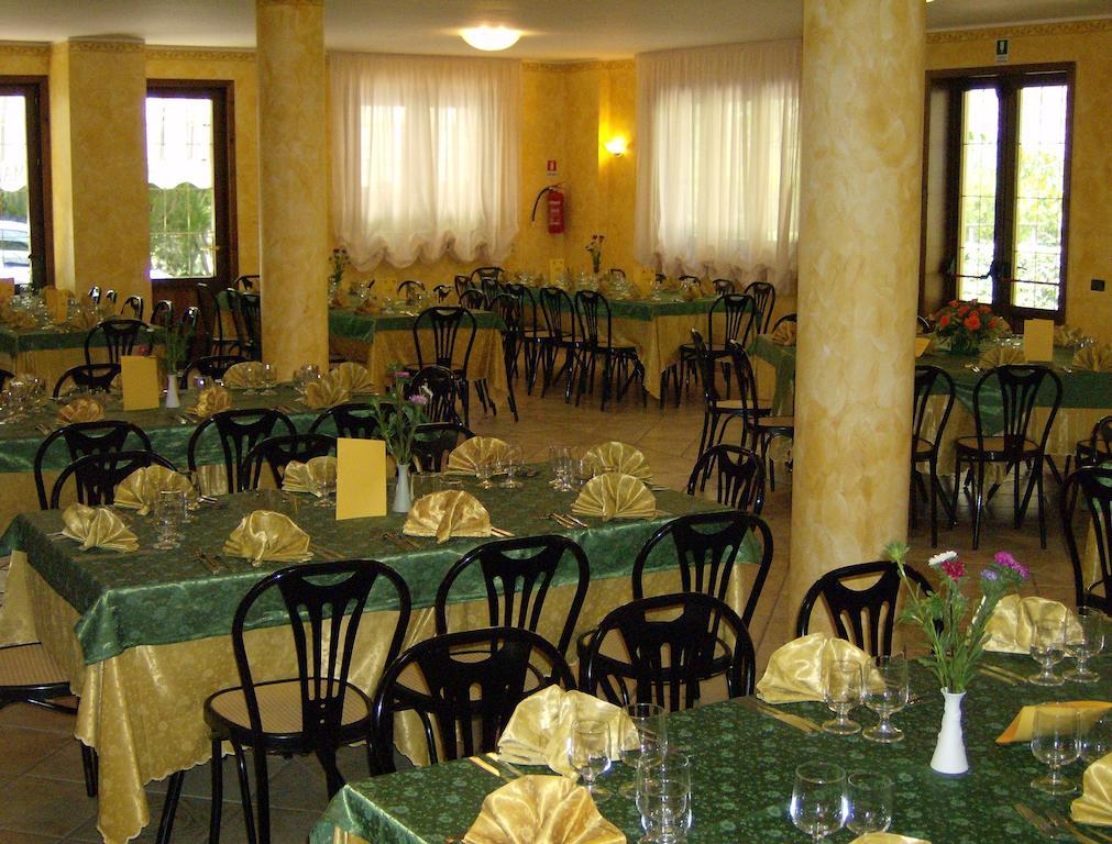 Hotel Zi Marianna Pertosa Екстериор снимка